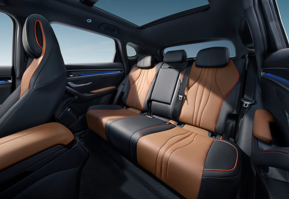Seal-u-dmi-interior-08-xl
