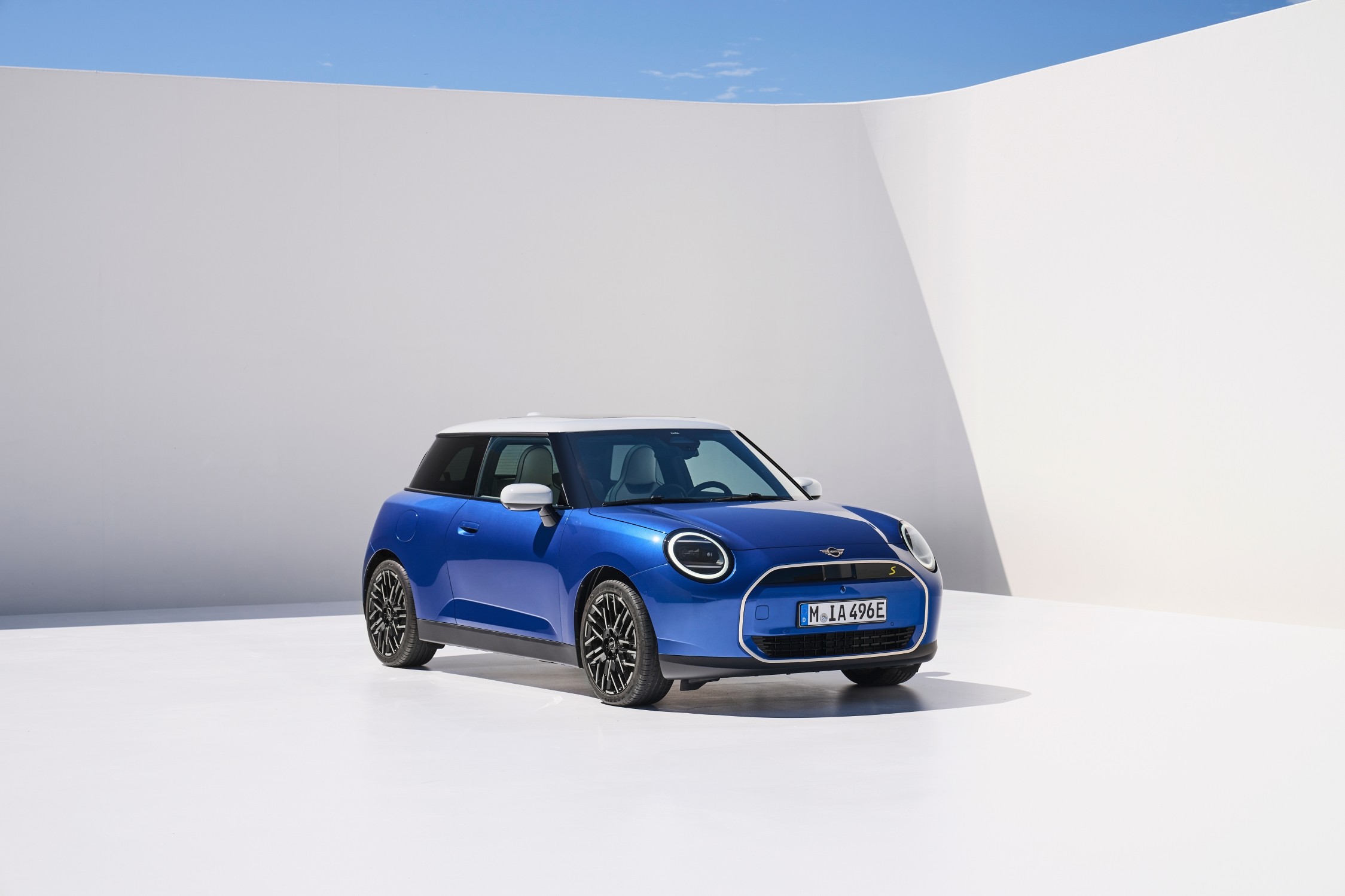 P90518414_lowRes_mini-cooper-se-09-20